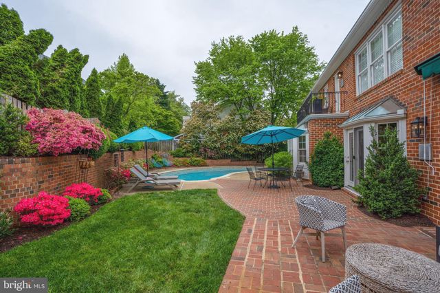 $2,580,000 | 504 Richards Lane, Alexandria, VA 22302