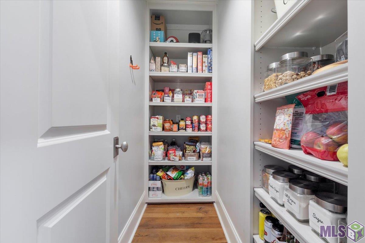 8124 Lane's End Baton Rouge, LA 70810 - Photo 18 of 49 Pantry