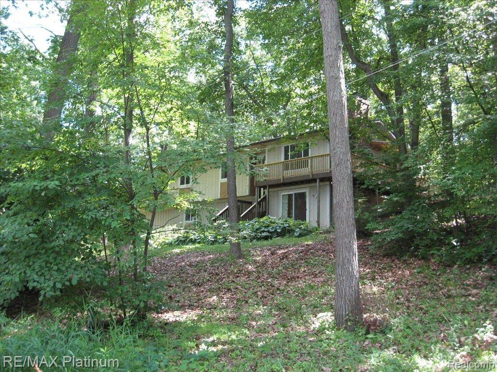1191 Baker Road Fenton, MI 48430 - Photo 1 of 19 front