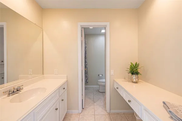 $369,900 | 16419 Laurelfield Drive, Houston, TX 77059
