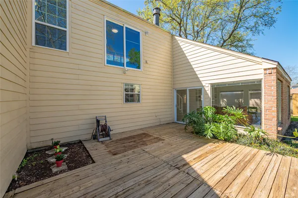 $369,900 | 16419 Laurelfield Drive, Houston, TX 77059