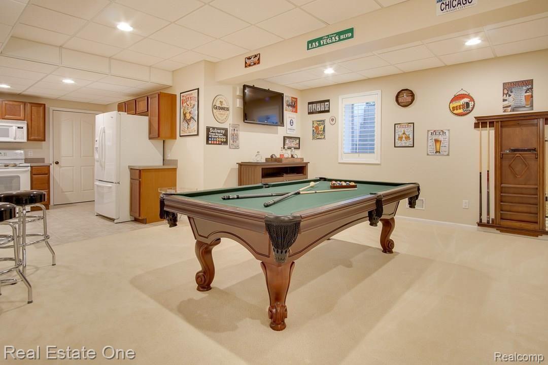 748 Windsong Drive Rochester, MI 48307 - Photo 28 of 43 748-Windsong-41.jpg