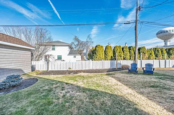 $975,000 | 17 East Colmar Circle, Margate City, NJ 08402