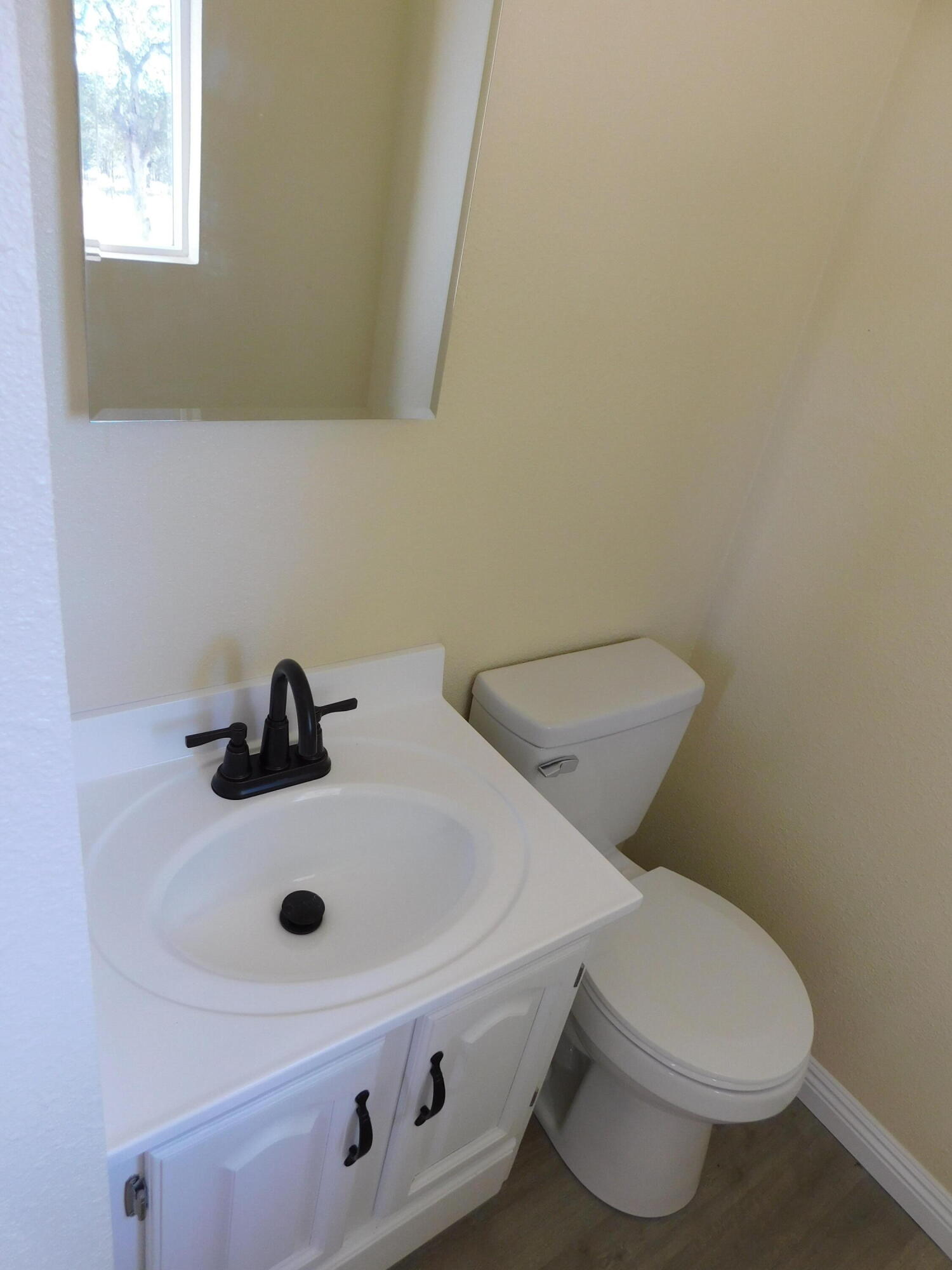 1051 Gibralter Road Redding, CA 96003 - Photo 29 of 49 DSCN0193