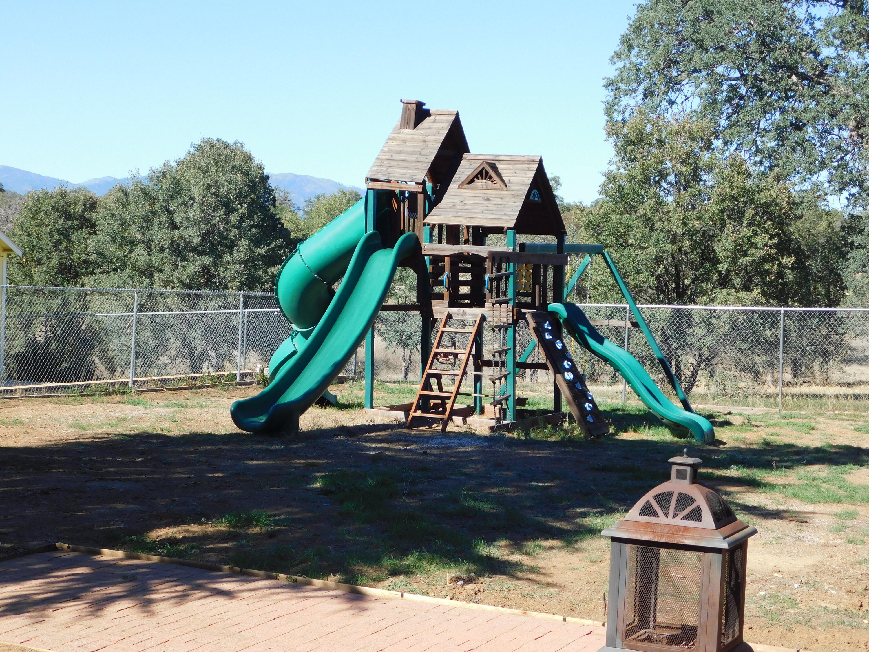 1051 Gibralter Road Redding, CA 96003 - Photo 46 of 49 DSCN0210