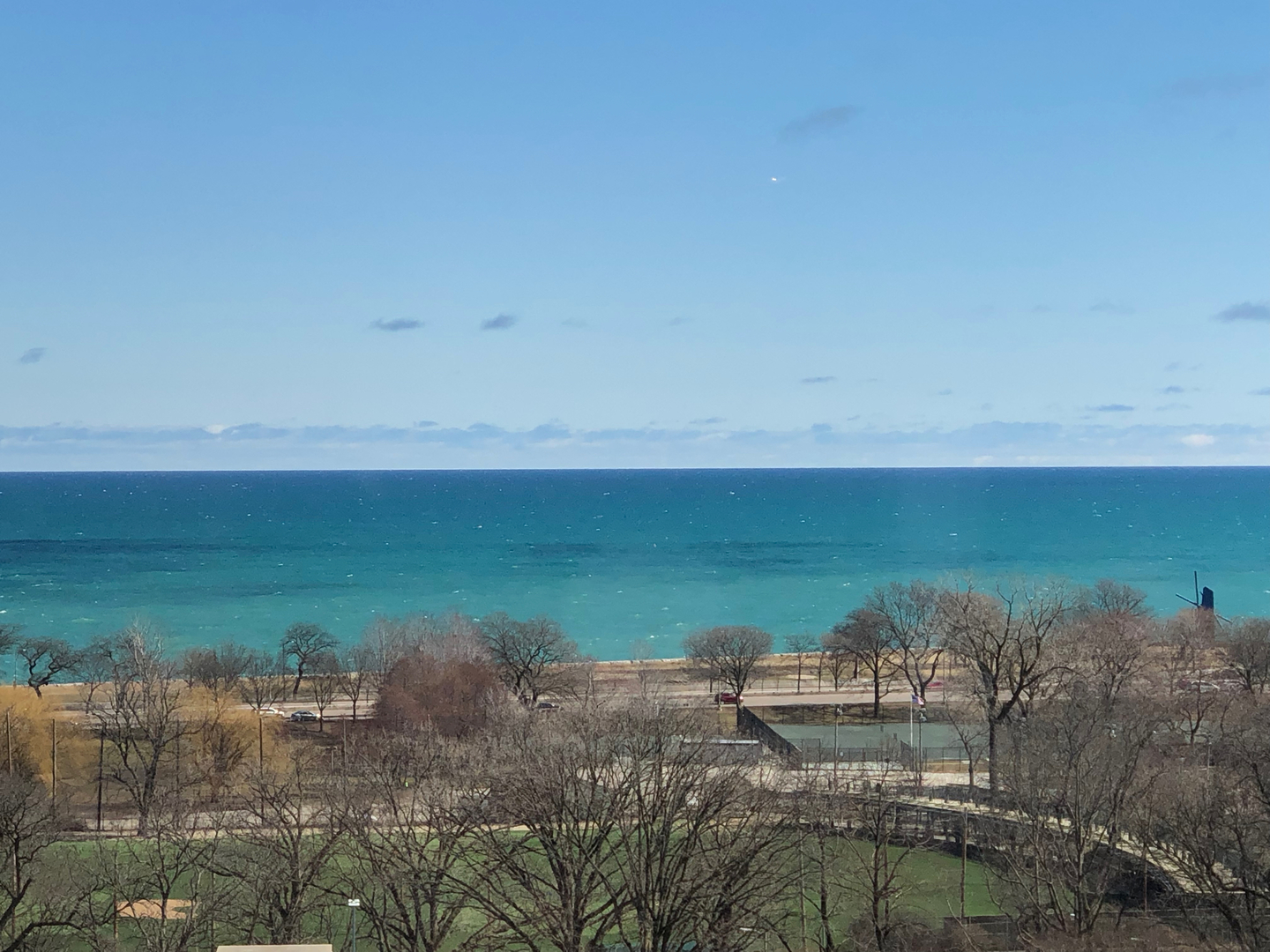 2909 North Sheridan Road, Unit 1408 Chicago, IL 60657 - Photo 7 of 19 Gallery Image 7