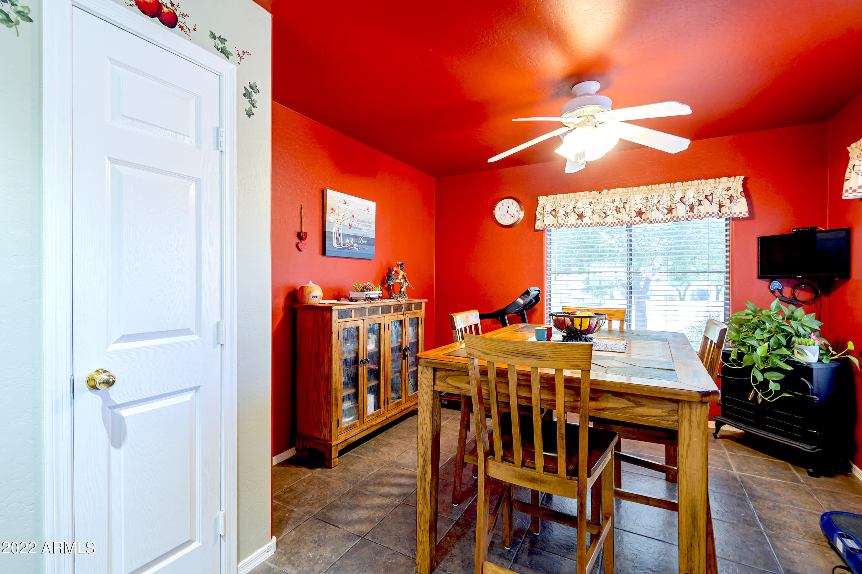 2336 West Carson Road Phoenix, AZ 85041 - Photo 11 of 35 12