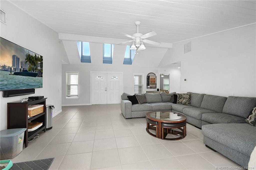 2061 Southwest Perry Terrace Stuart, FL 34997 - Photo 5 of 39 Gallery Image 5