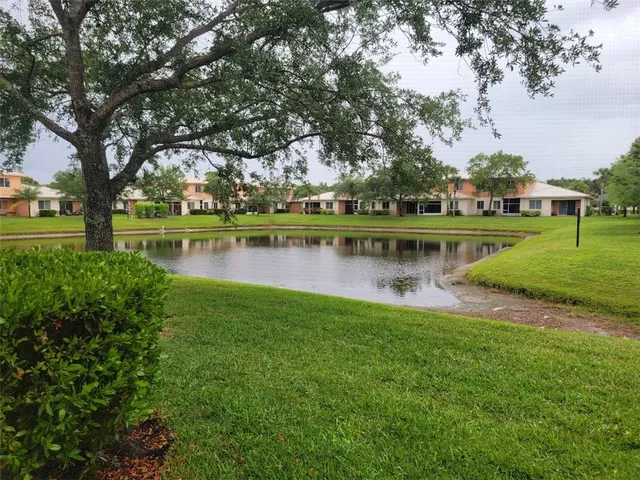 $269,900 | 2513 Stockbridge Square Southwest, Vero Beach, FL 32962
