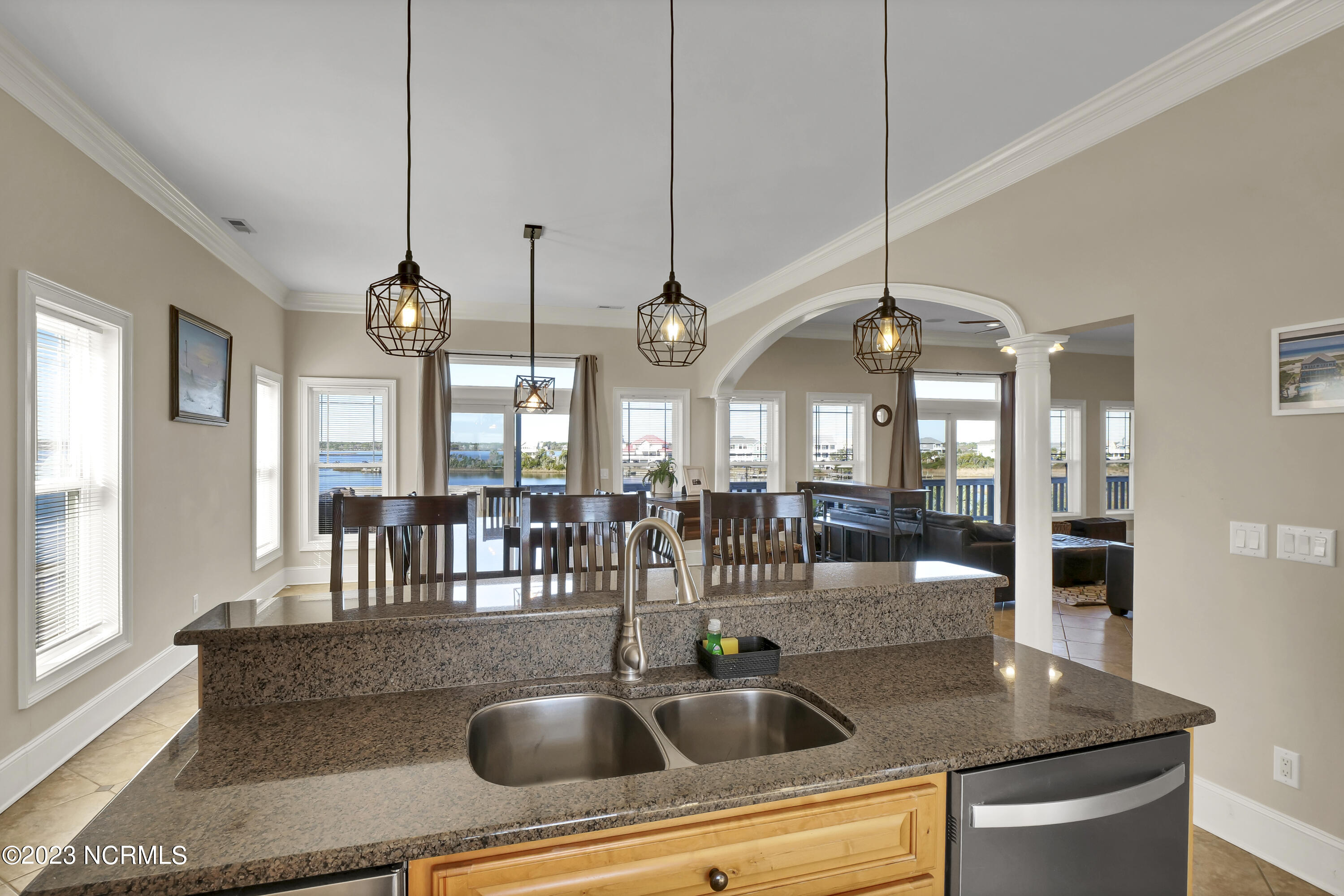 685 New River Inlet Road North Topsail Beach, NC 28460 - Photo 18 of 78 15