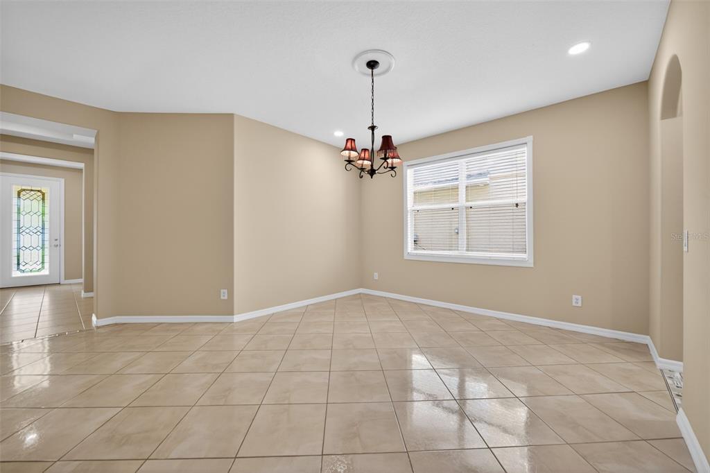 11713 Fitzgerald Butler Road Orlando, FL 32836 - Photo 8 of 31