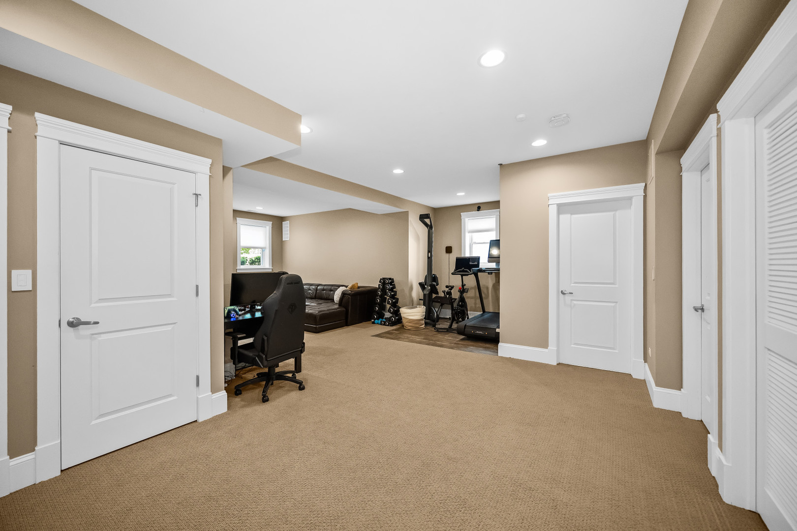 2121 Pioneer Road Evanston, IL 60201 - Photo 22 of 26