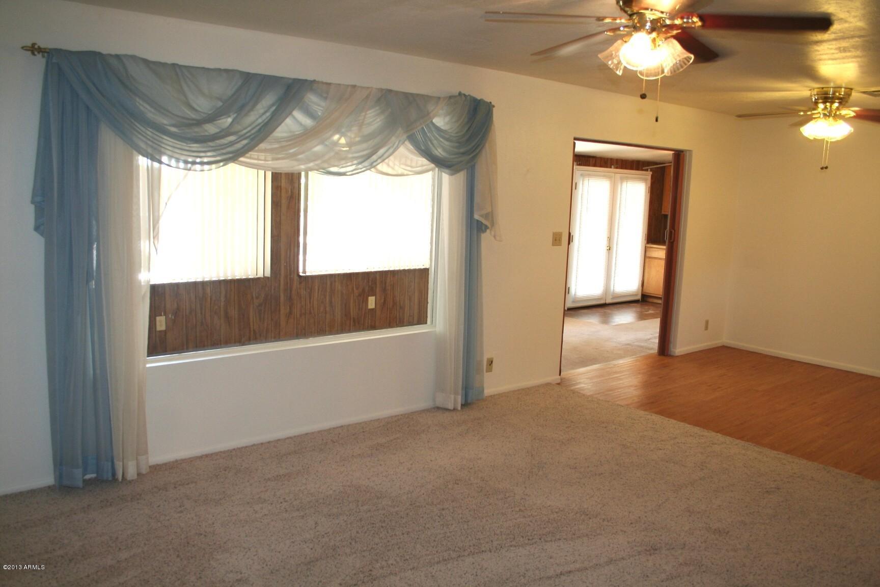 5433 East Adobe Road Mesa, AZ 85205 - Photo 10 of 13 Family room looking out to the AZ room