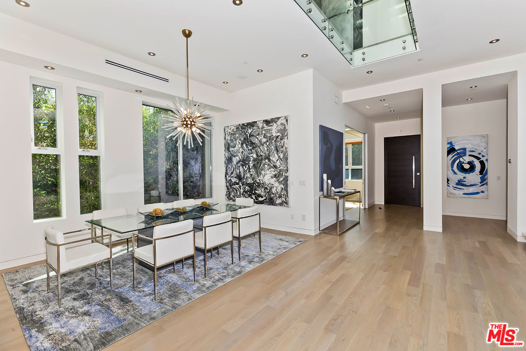 322 North Kings Road Los Angeles, CA 90048 - Photo 13 of 51 Gallery Image 13