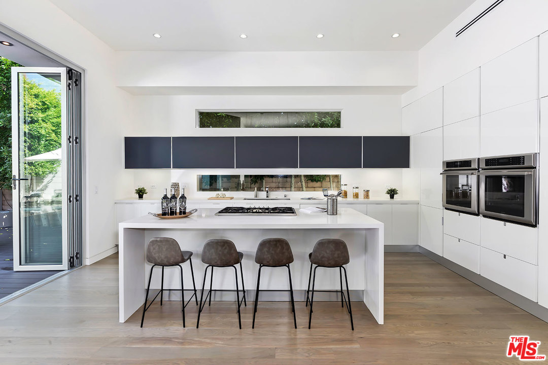 322 North Kings Road Los Angeles, CA 90048 - Photo 21 of 51 Gallery Image 21
