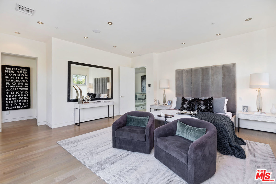 322 North Kings Road Los Angeles, CA 90048 - Photo 39 of 51 Gallery Image 39