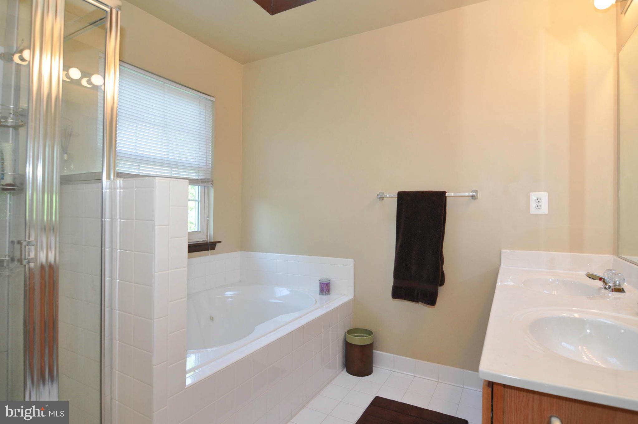 208 Braxton Way Edgewater, MD 21037 - Photo 30 of 30 Bath (Master)
