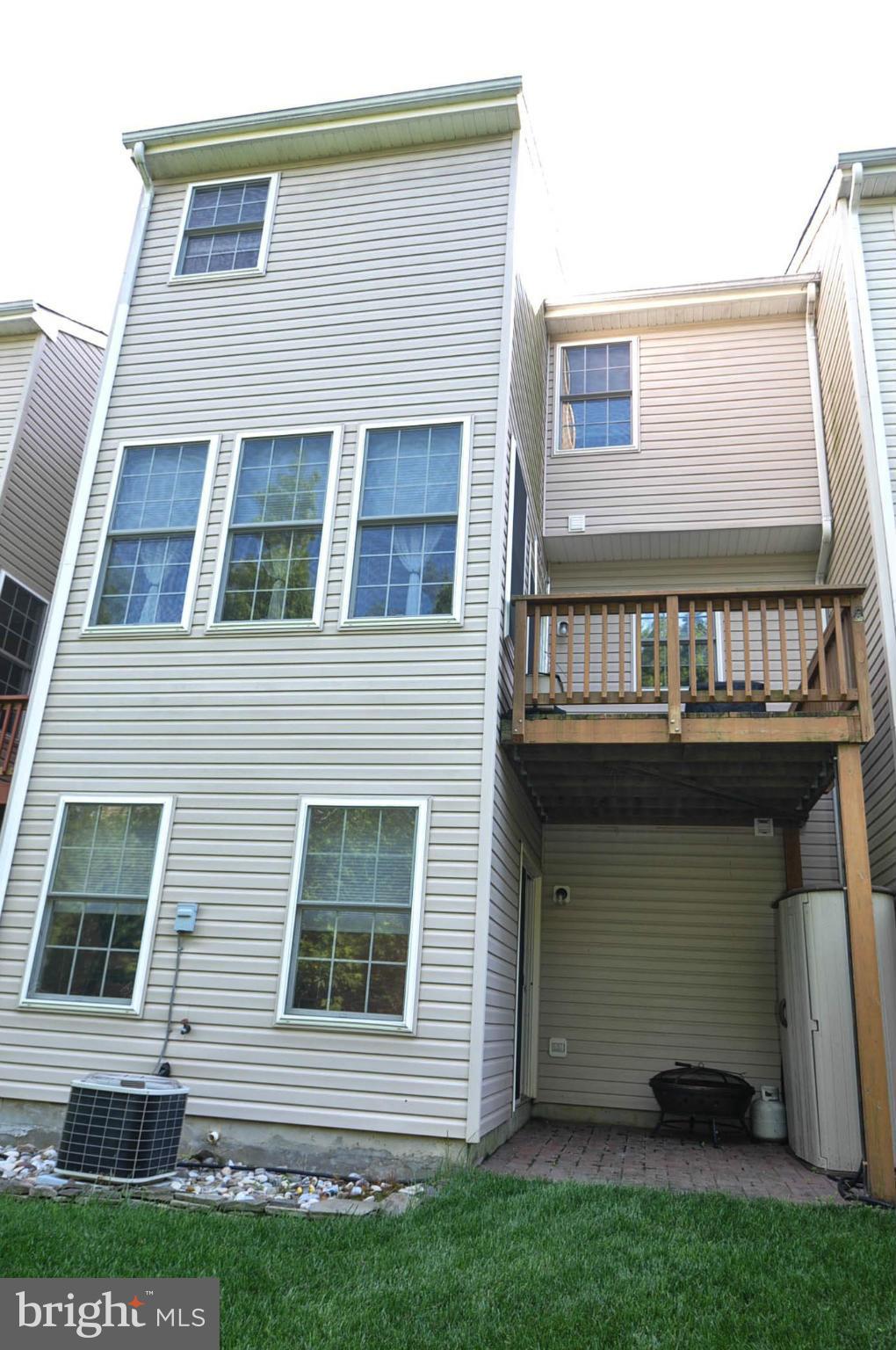 Exterior (Rear)