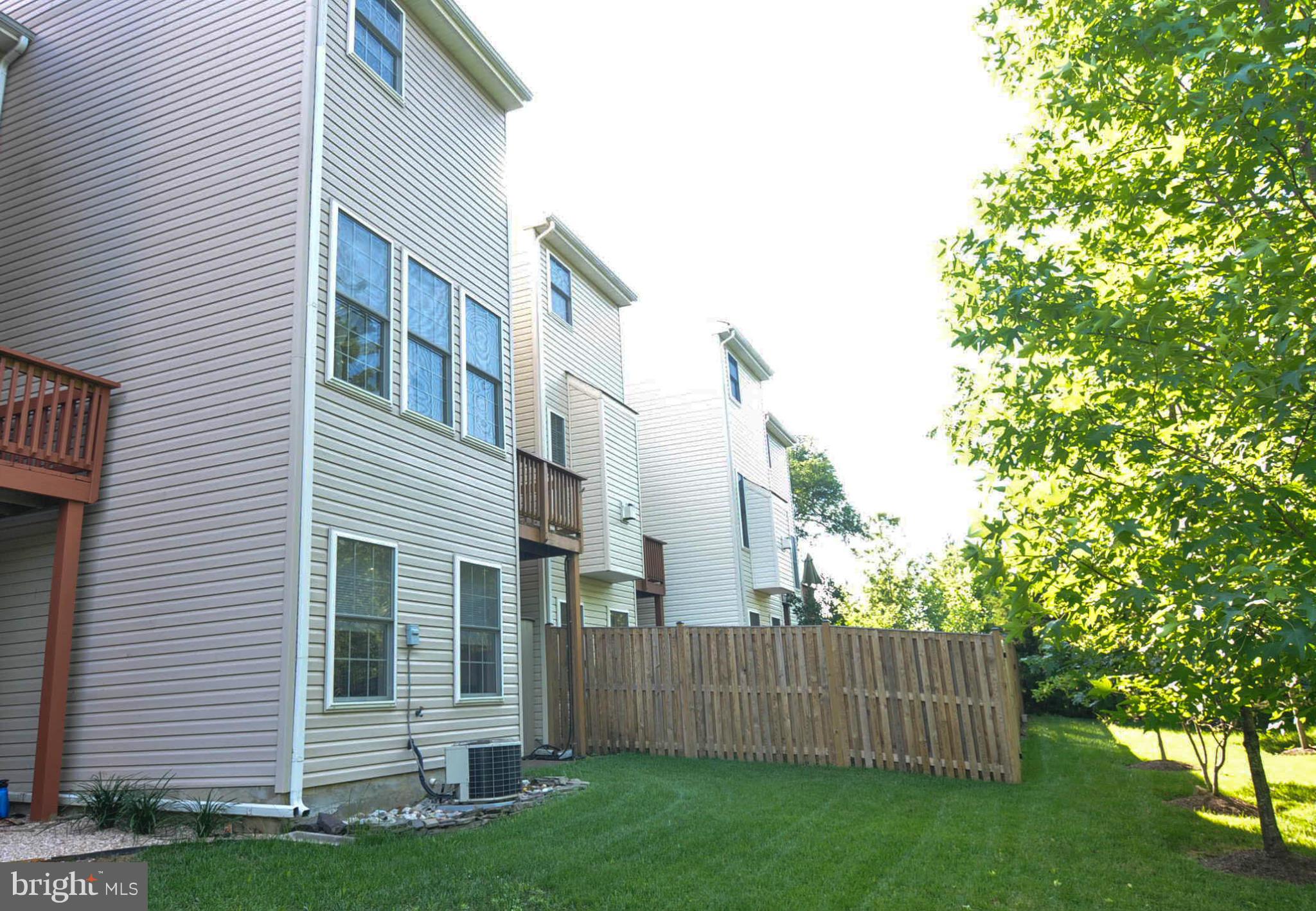Exterior (Rear)