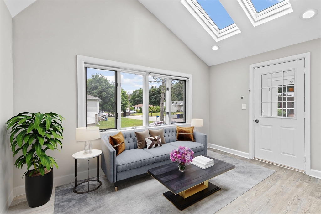 15 Leonard Road Sharon, MA 02067 - Photo 6 of 8