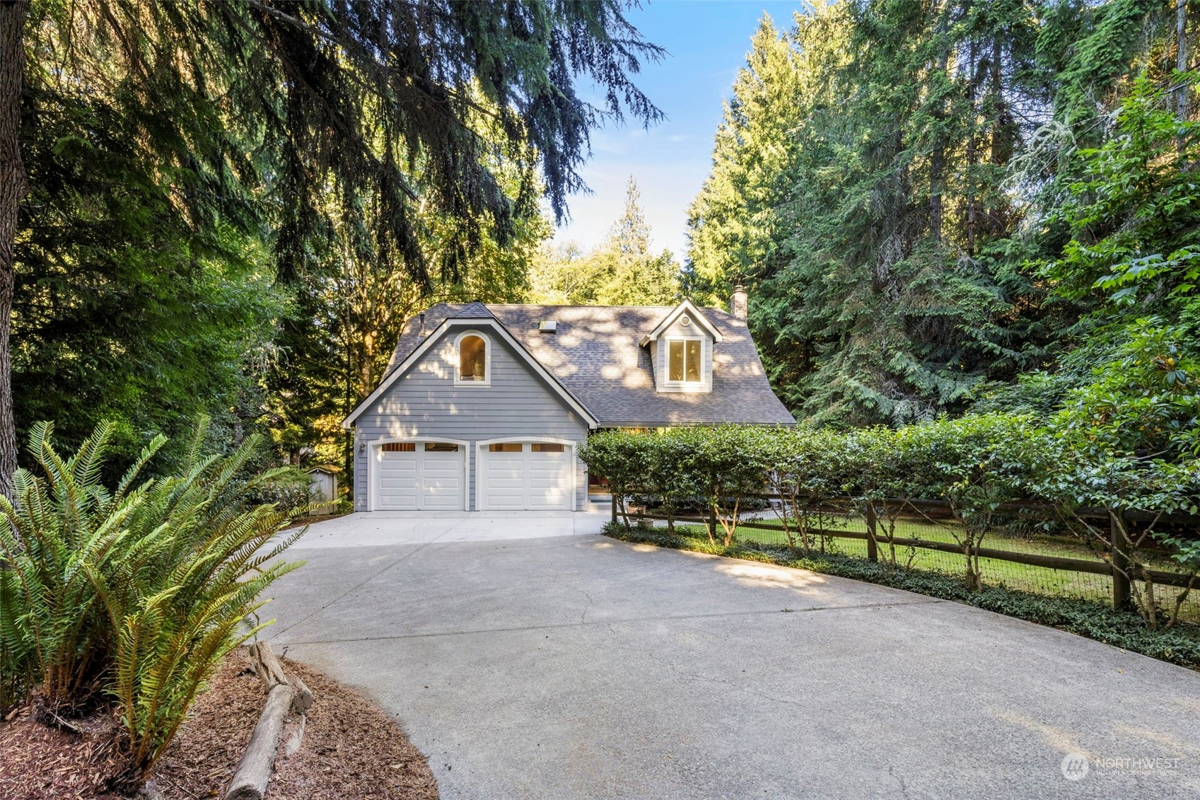 10095 Northeast Knight Road Bainbridge Island, WA 98110 - Photo 2 of 29 Gallery Image 2