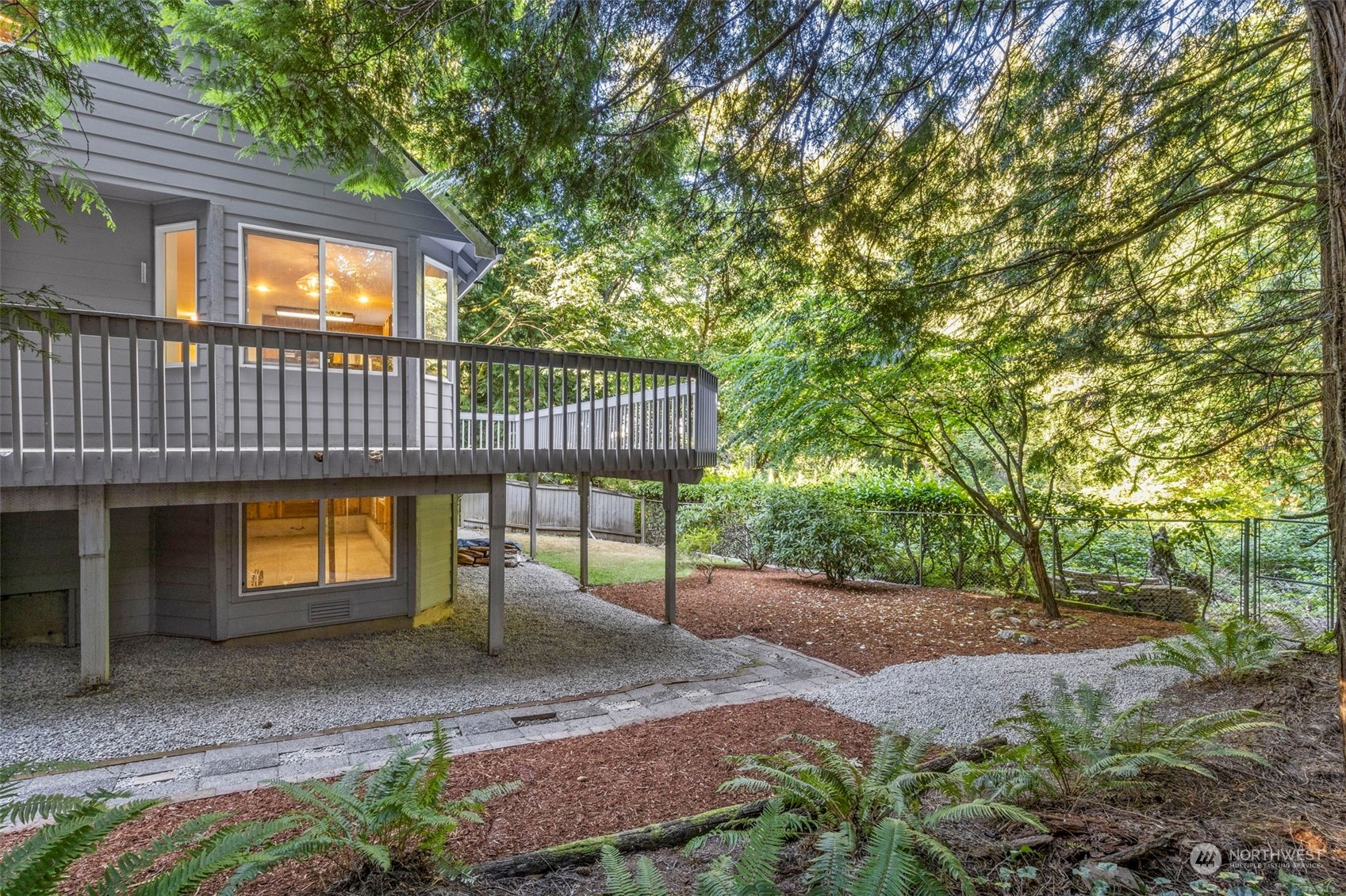 10095 Northeast Knight Road Bainbridge Island, WA 98110 - Photo 24 of 29 Gallery Image 24