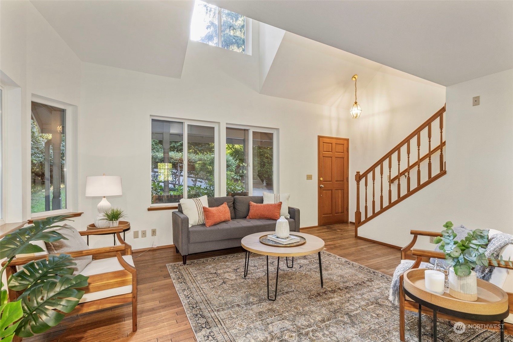 10095 Northeast Knight Road Bainbridge Island, WA 98110 - Photo 9 of 29 Gallery Image 9