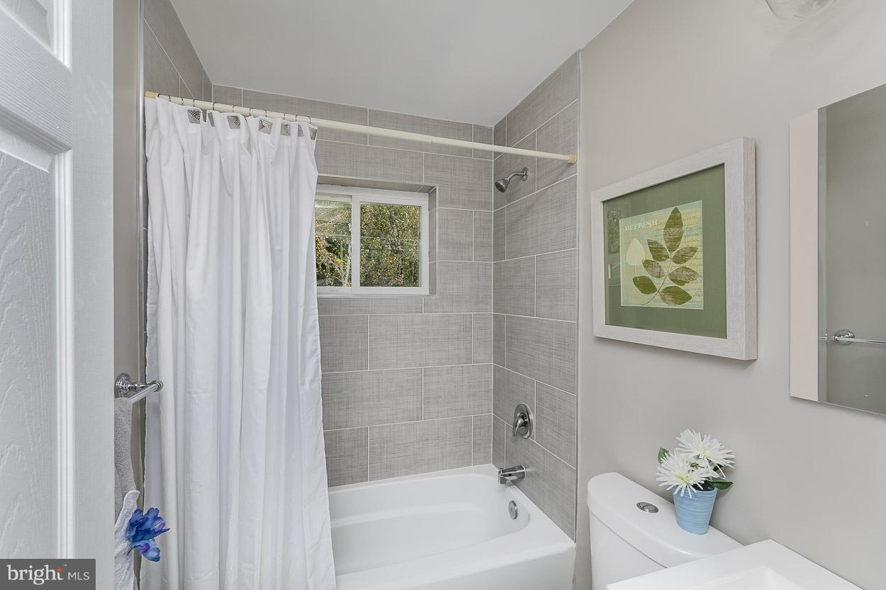 3707 Coronado Road Baltimore, MD 21244 - Photo 16 of 30 Bath