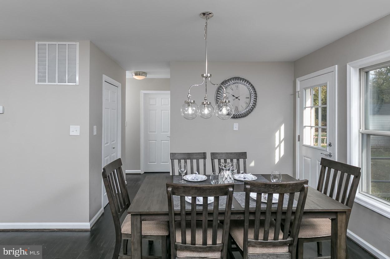 3707 Coronado Road Baltimore, MD 21244 - Photo 9 of 30 Dining Room