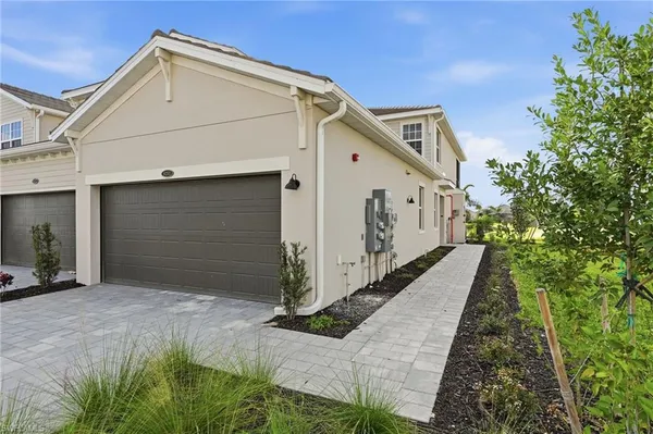 $284,997 | 5615 Newcastle Court, Unit 5212, Ave Maria, FL 34142
