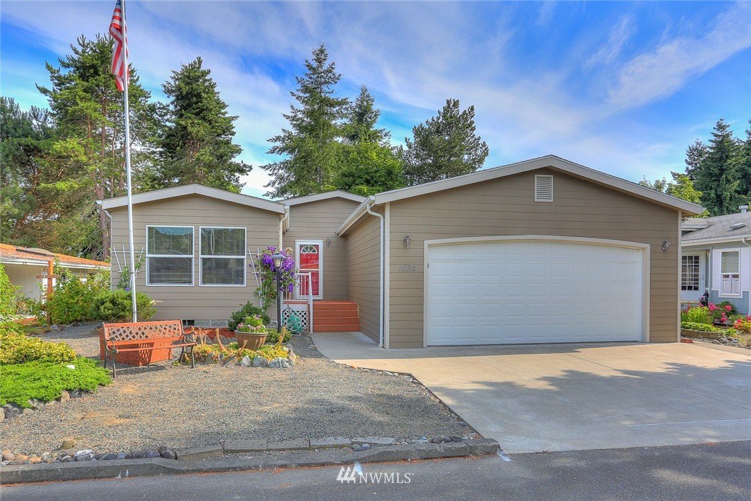 1032 Park Circle Bothell, WA 98021 - Photo 1 of 25