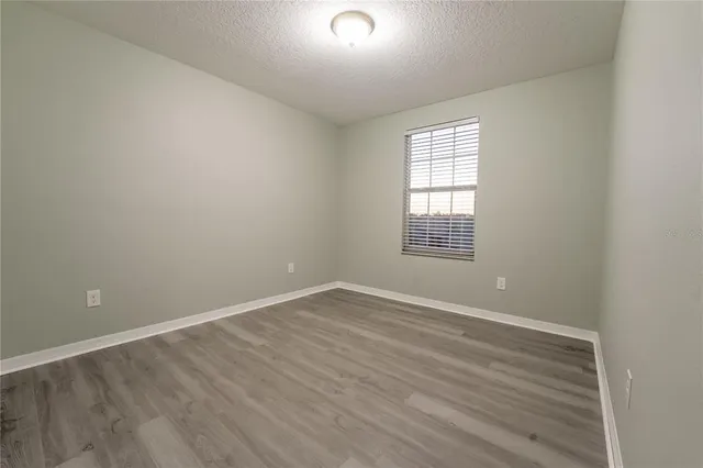 $329,900 | 253 Cascade Bend Drive, Ruskin, FL 33570