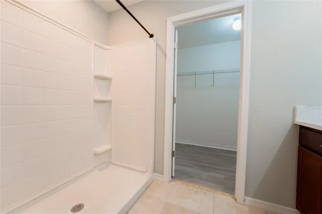 $329,900 | 253 Cascade Bend Drive, Ruskin, FL 33570