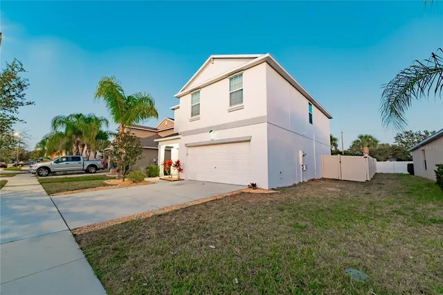 $329,900 | 253 Cascade Bend Drive, Ruskin, FL 33570