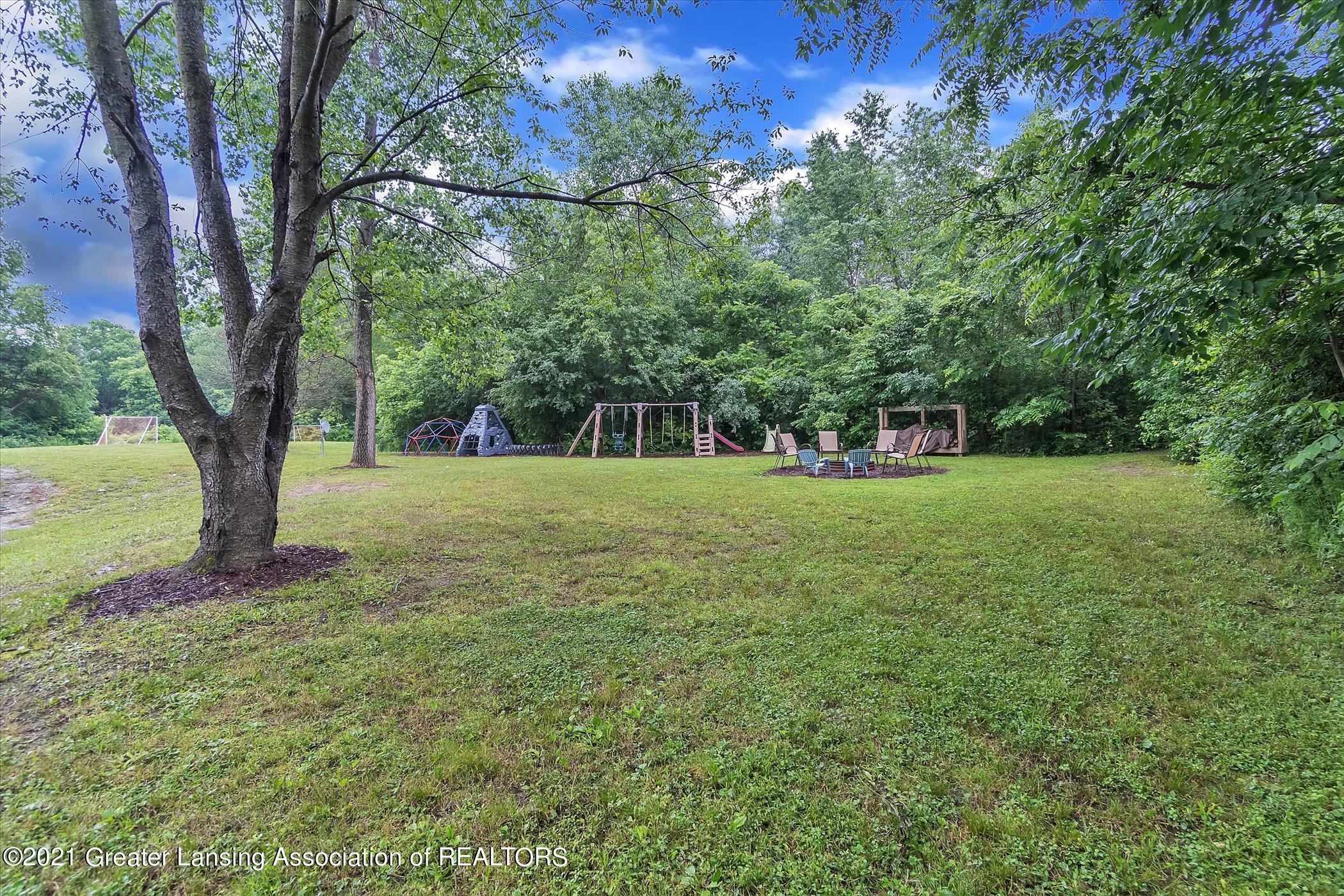 16070 Center Road East Lansing, MI 48823 - Photo 47 of 52 52-16070 Center Rd-Windowstill Real Esta