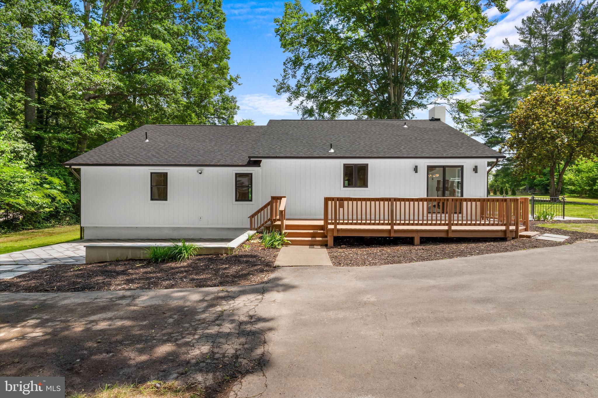 12365 Henderson Road Clifton, VA 20124 - Photo 53 of 82 Gallery Image 53