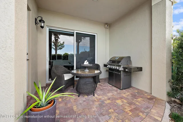 $1,875,000 | 138 Tierra Lane, Unit 6, Jupiter, FL 33477