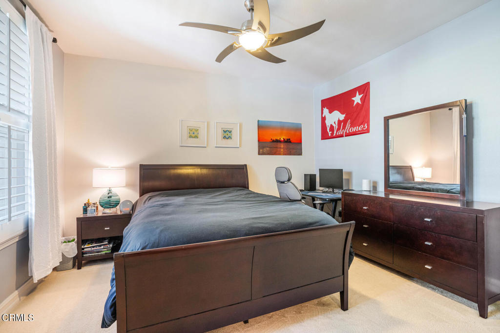 1541 Windshore Way Oxnard, CA 93035 - Photo 25 of 42 a bed room with a bed and a dresser