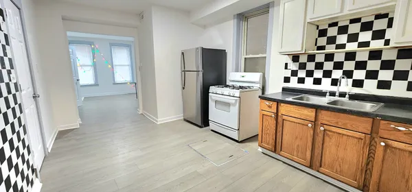 $1,300 | 3520 South Winchester Avenue, Unit G, Chicago, IL 60609