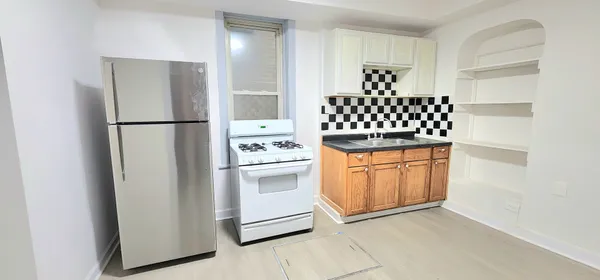 $1,300 | 3520 South Winchester Avenue, Unit G, Chicago, IL 60609