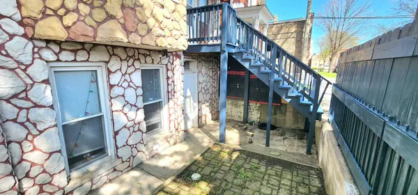 $1,300 | 3520 South Winchester Avenue, Unit G, Chicago, IL 60609