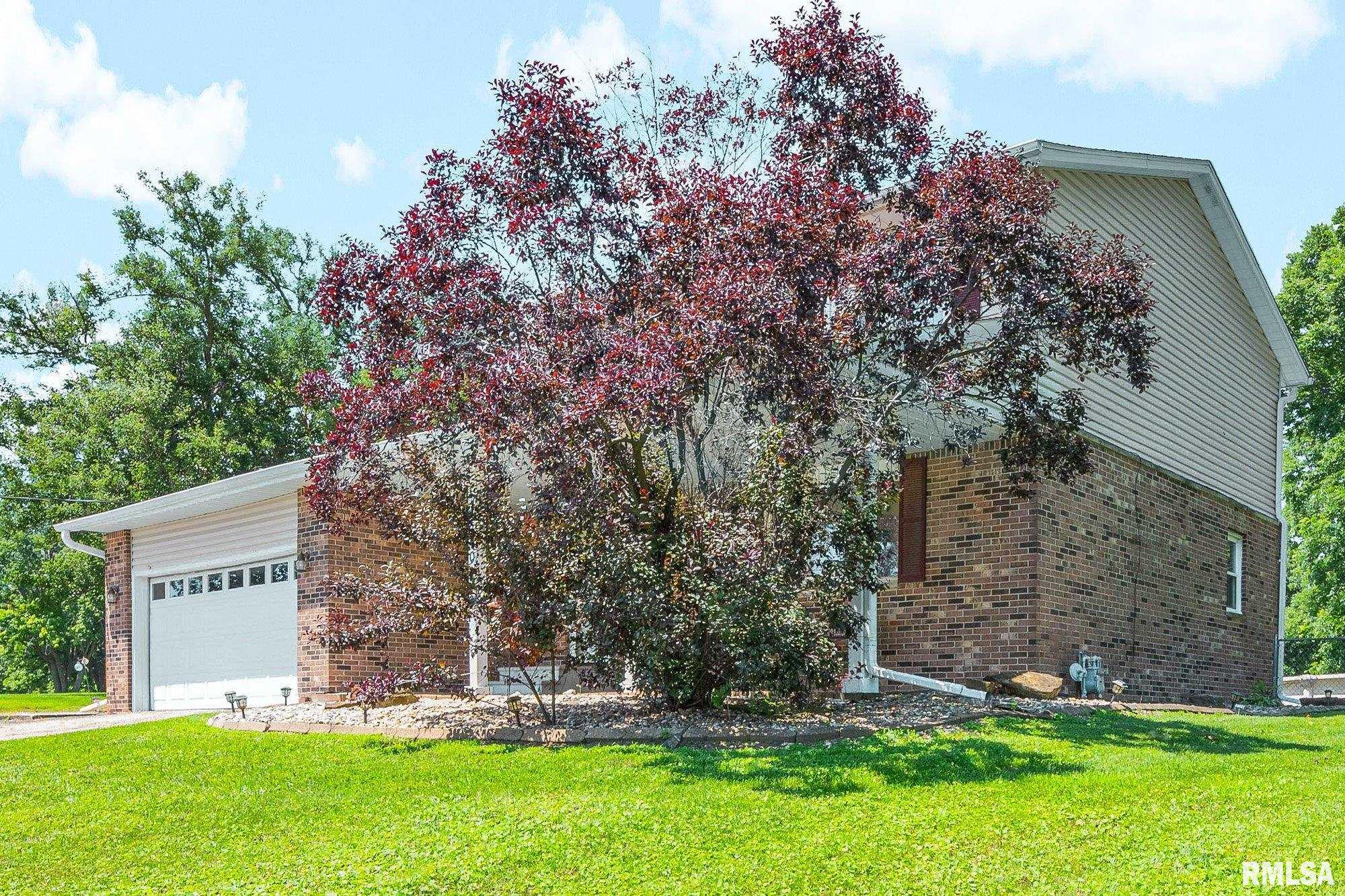 308 North Main Street Henderson, IL 61439 - Photo 4 of 43