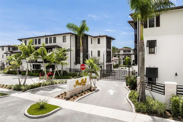 $12,000 | 7498 Southwest 100th Street, Pinecrest, FL 33156