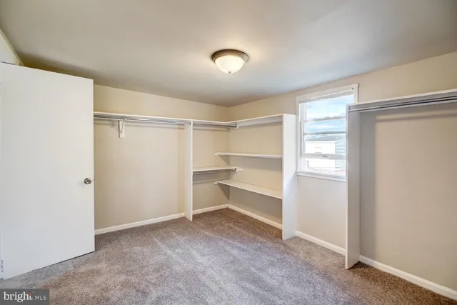 $1,900 | 1909 West 8th Street, Wilmington, DE 19805