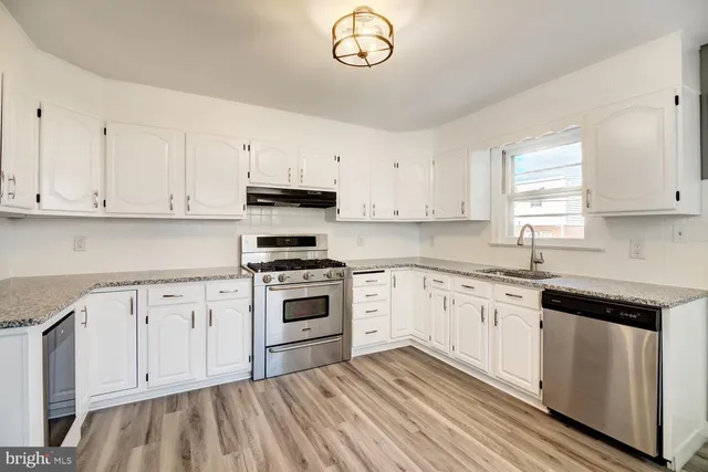 $1,900 | 1909 West 8th Street, Wilmington, DE 19805