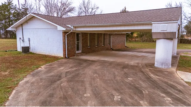$118,000 | 37 Old Jackson Highway South, St. Joseph, TN 38481