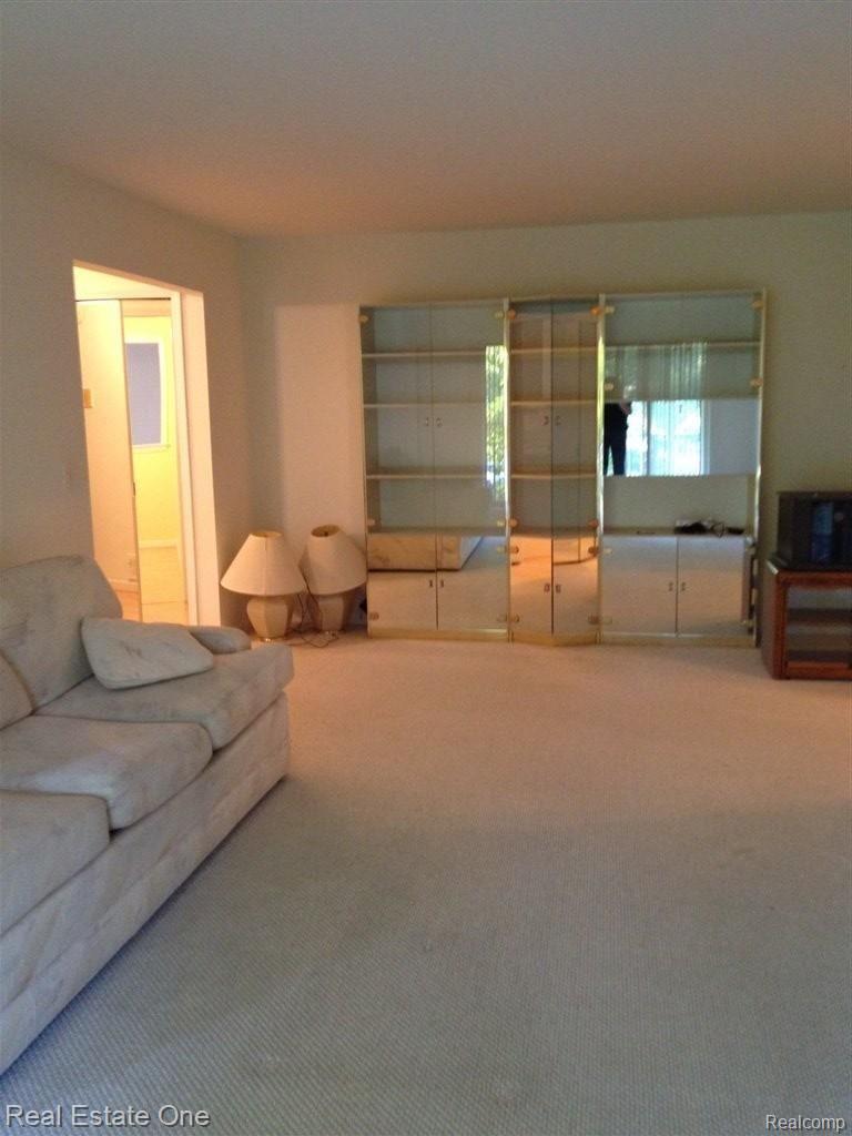 29652 Middlebelt Road, Unit 39 Farmington, MI 48334 - Photo 6 of 13 4image.jpeg