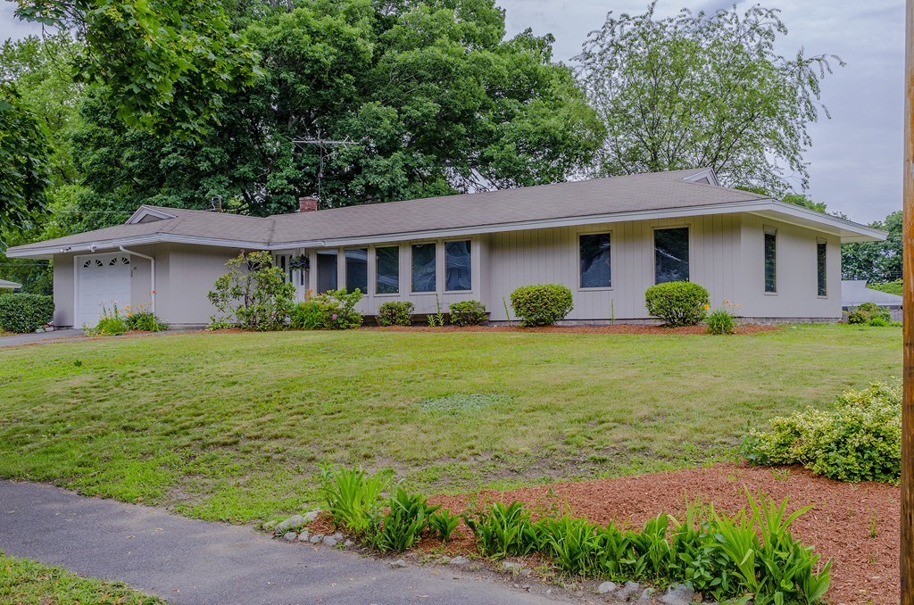 15 Dublin Road Peabody, MA 01960 - Photo 1 of 21 Gallery Image 1