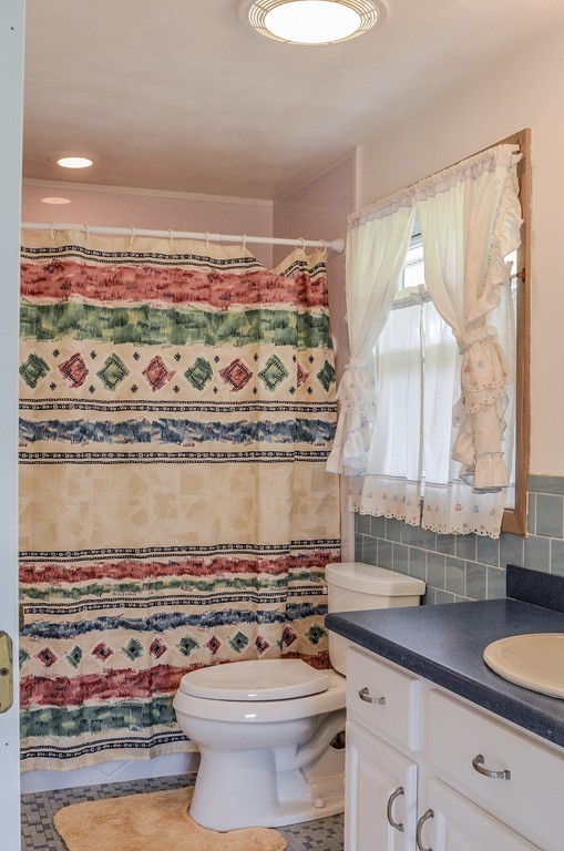 15 Dublin Road Peabody, MA 01960 - Photo 11 of 21 Gallery Image 11
