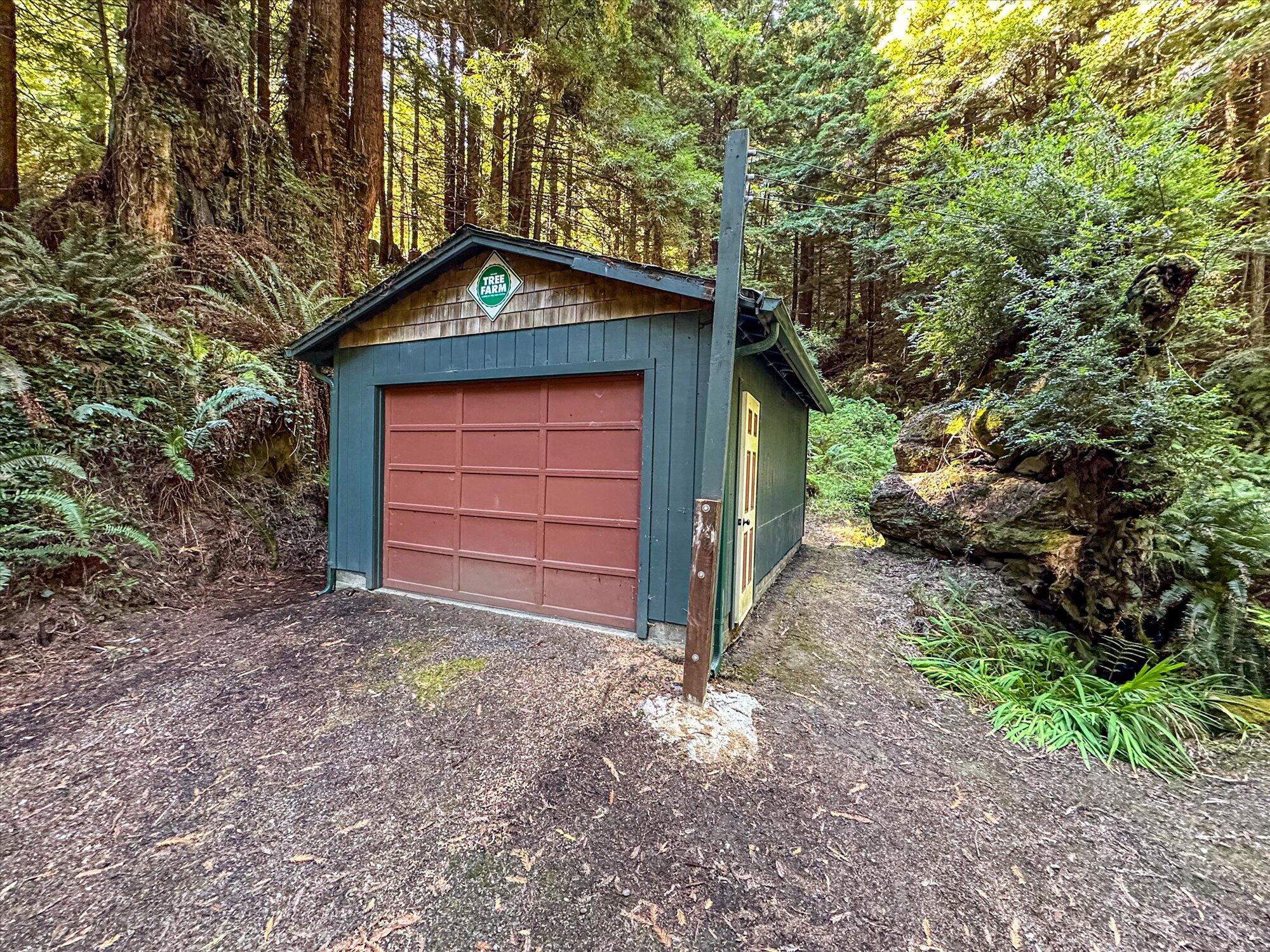205 Stream Street Rio Dell, CA 95562 - Photo 4 of 30